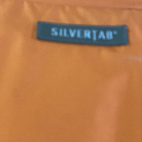 Levi’s Silvertab Vest In Burnt Orange Color - Picture 3 of 3